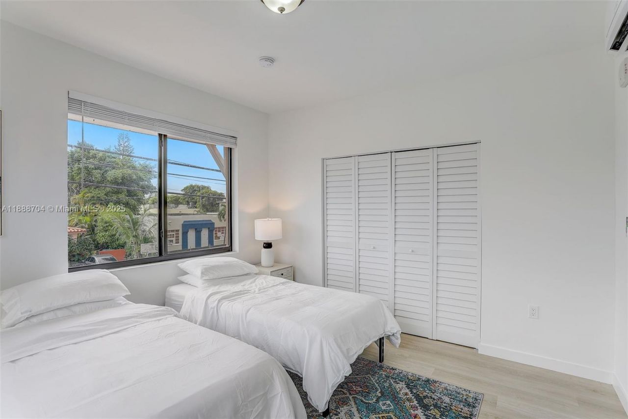 1553 SW 7th St, Miami, FL 33135 Photo