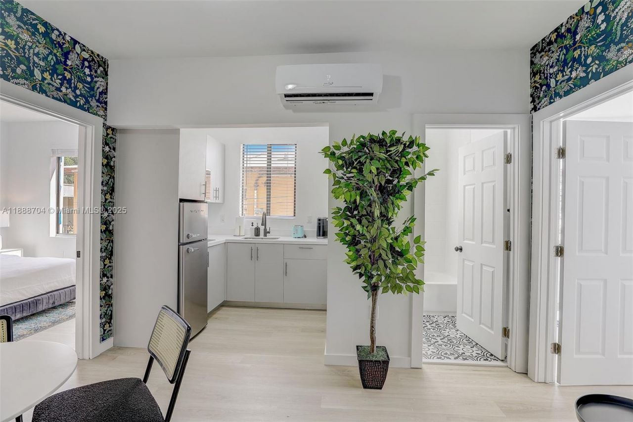 1553 SW 7th St, Miami, FL 33135 Photo