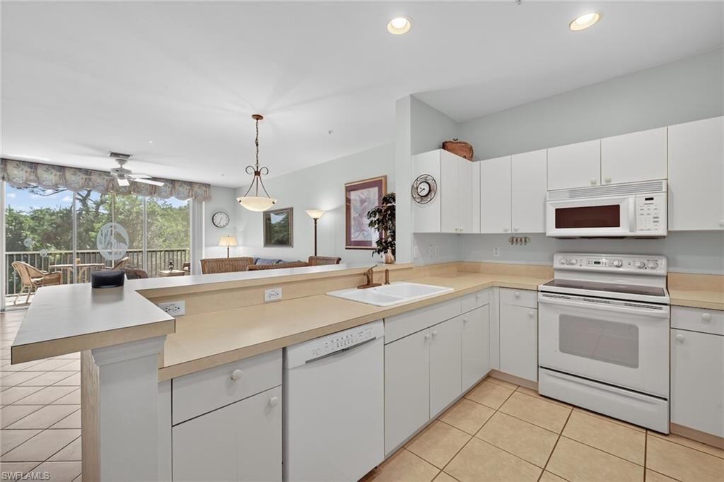 3471 Pointe Creek Ct, Unit 204, Bonita Springs, FL 34134 Photo