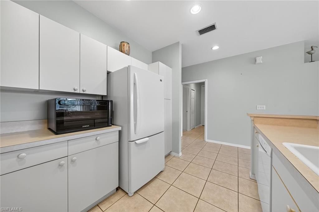 3471 Pointe Creek Ct, Unit 204, Bonita Springs, FL 34134 Photo