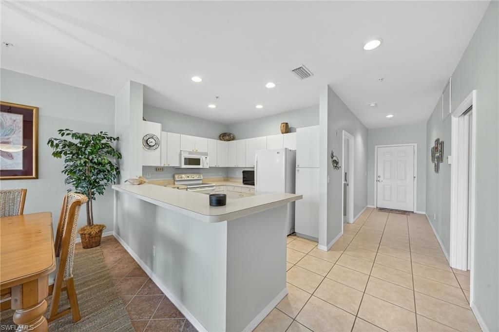 3471 Pointe Creek Ct, Unit 204, Bonita Springs, FL 34134 Photo