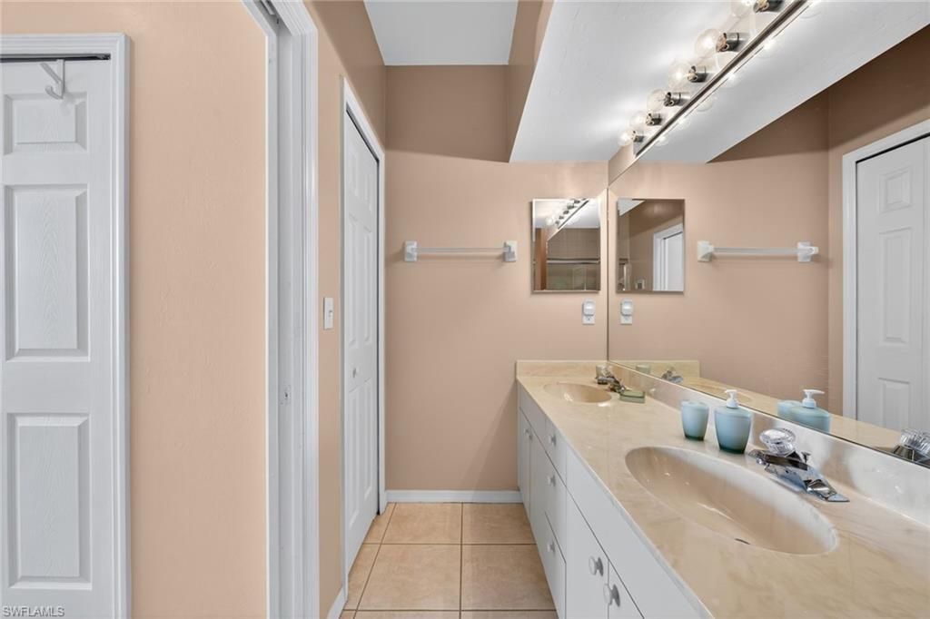 3471 Pointe Creek Ct, Unit 204, Bonita Springs, FL 34134 Photo