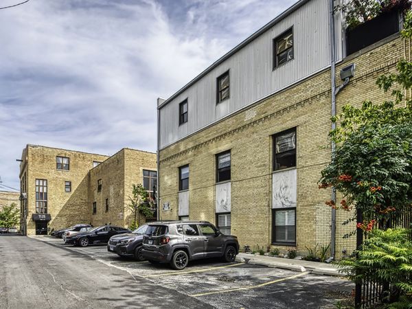 1128 W Ardmore Avenue, Unit 1, Chicago, IL 60660