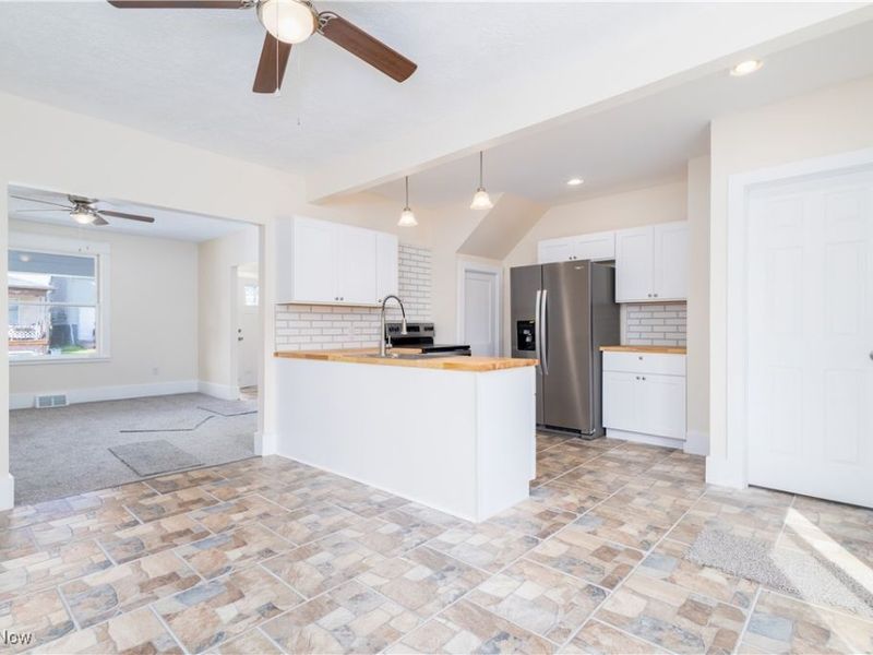 316 Henry Avenue, Steubenville, OH 43952 Photo 2