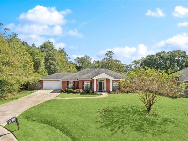13 MINTER Drive, Mandeville, LA 70471