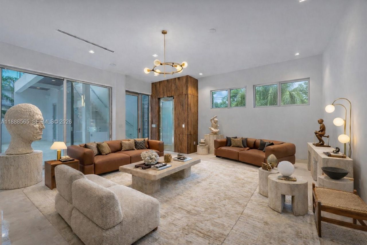 9101 SW 69th Ct, Pinecrest, FL 33156 Photo