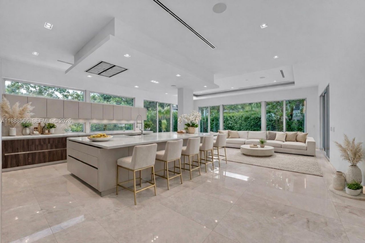 9101 SW 69th Ct, Pinecrest, FL 33156 Photo