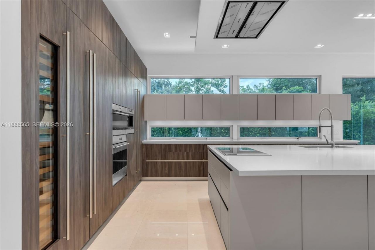 9101 SW 69th Ct, Pinecrest, FL 33156 Photo