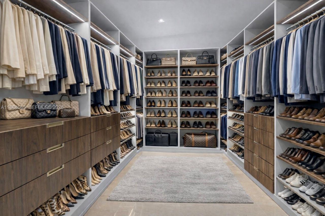 9101 SW 69th Ct, Pinecrest, FL 33156 Photo