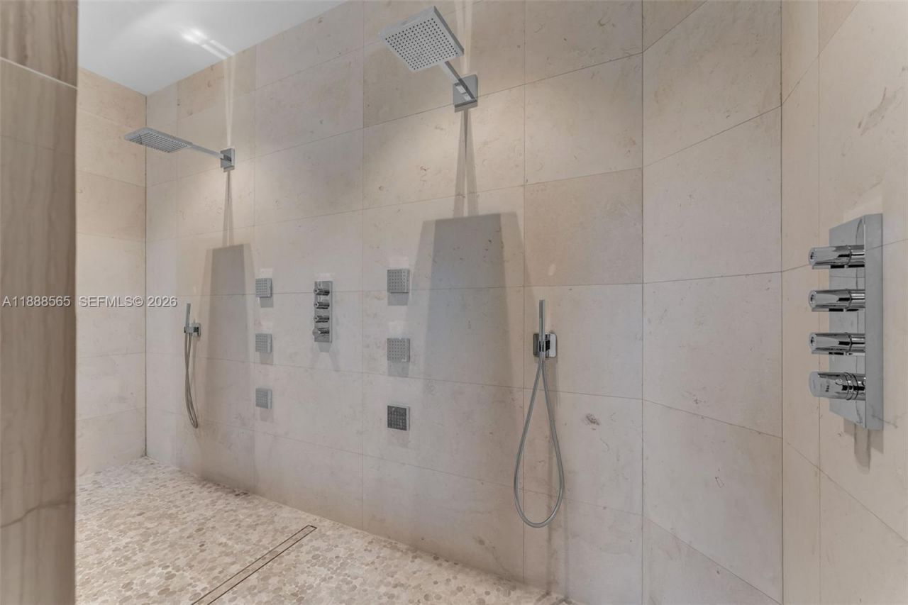 9101 SW 69th Ct, Pinecrest, FL 33156 Photo