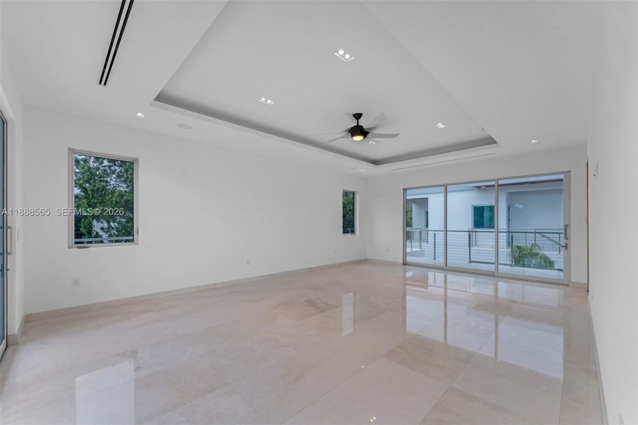 9101 SW 69th Ct, Pinecrest, FL 33156 Photo