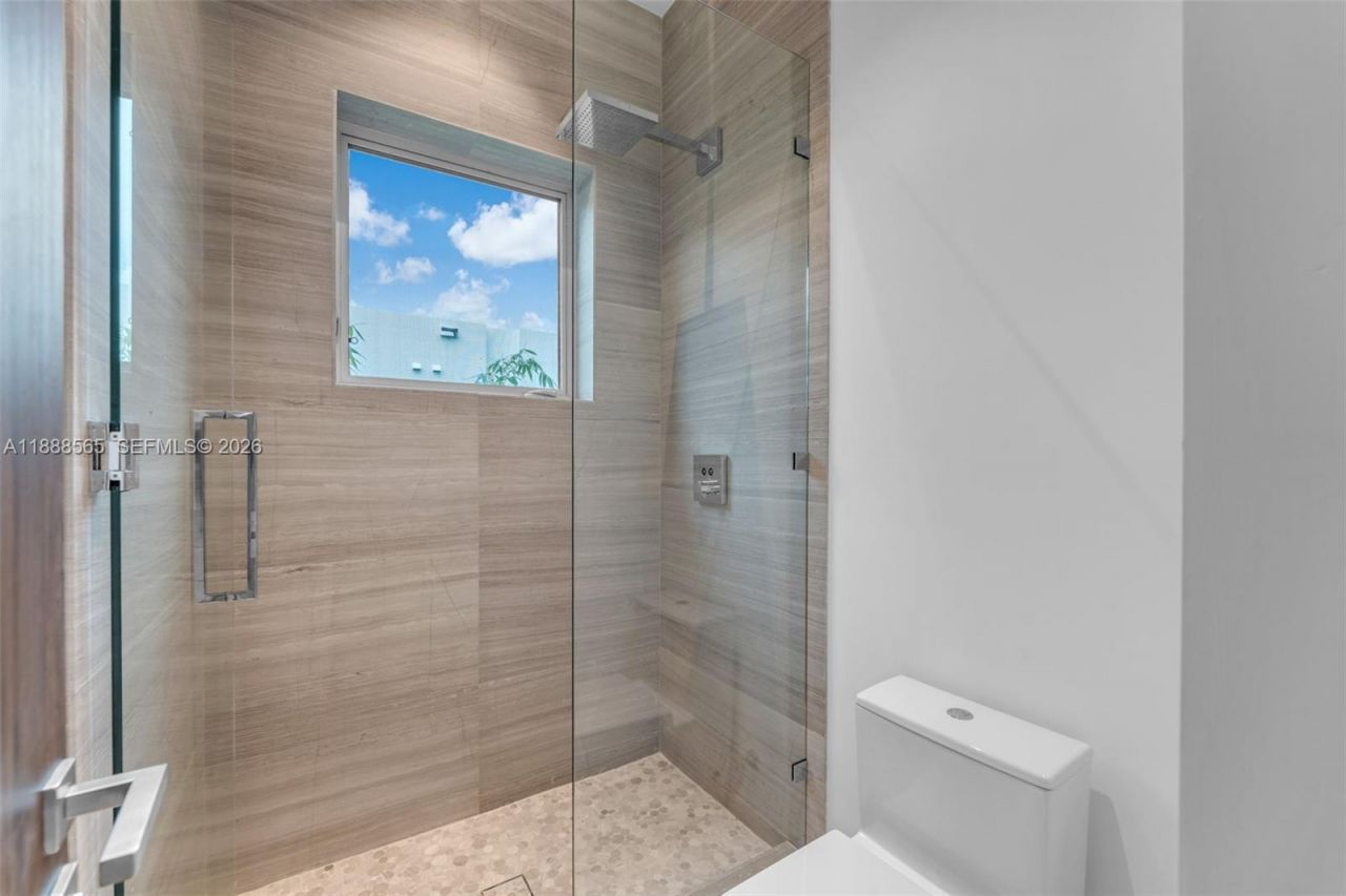 9101 SW 69th Ct, Pinecrest, FL 33156 Photo