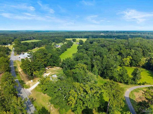 55056 Rabun Rd, Bay Minette, AL 36507