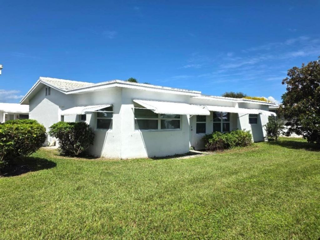 1008 Siesta Avenue, Boynton Beach, FL 33426 Photo
