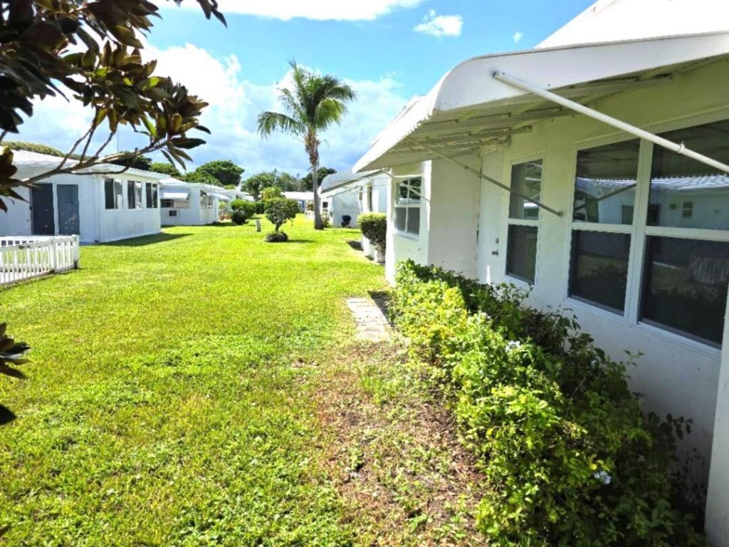 1008 Siesta Avenue, Boynton Beach, FL 33426 Photo