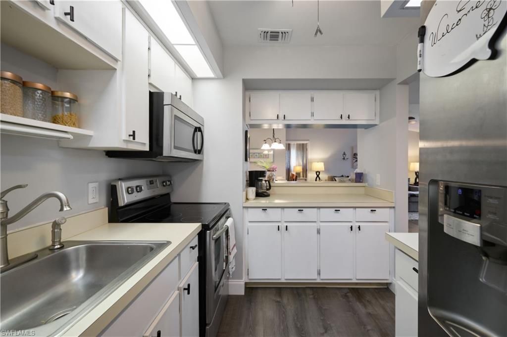 8171 S Woods Cir, Unit 8, Fort Myers, FL 33919 Photo