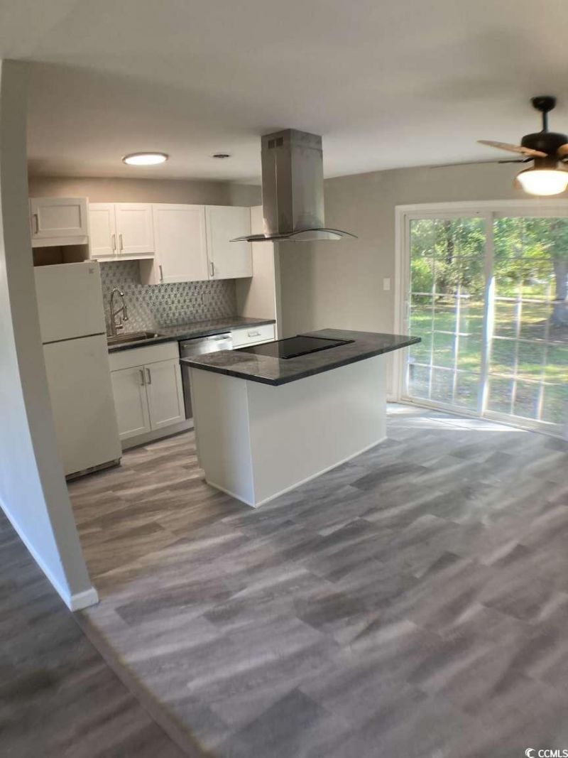 480 Lincolnshire Dr. Photo 6