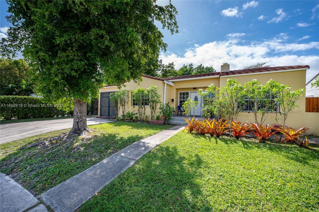 862 NE 82nd St, Miami, FL 33138 Photo