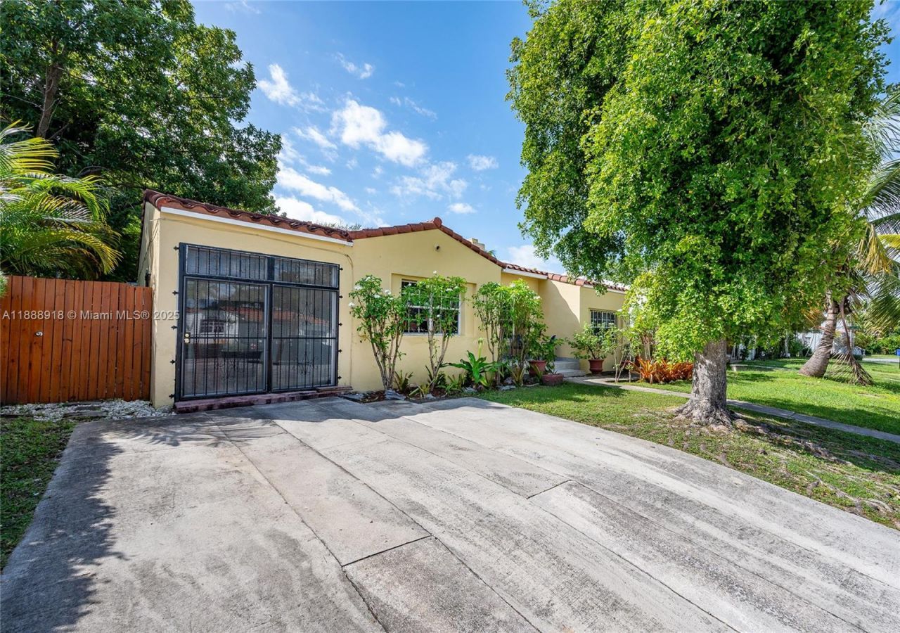 862 NE 82nd St, Miami, FL 33138 Photo