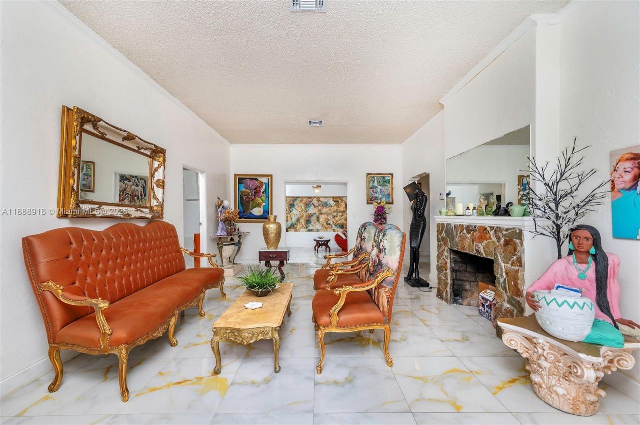 862 NE 82nd St, Miami, FL 33138 Photo