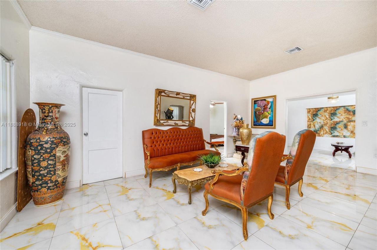 862 NE 82nd St, Miami, FL 33138 Photo