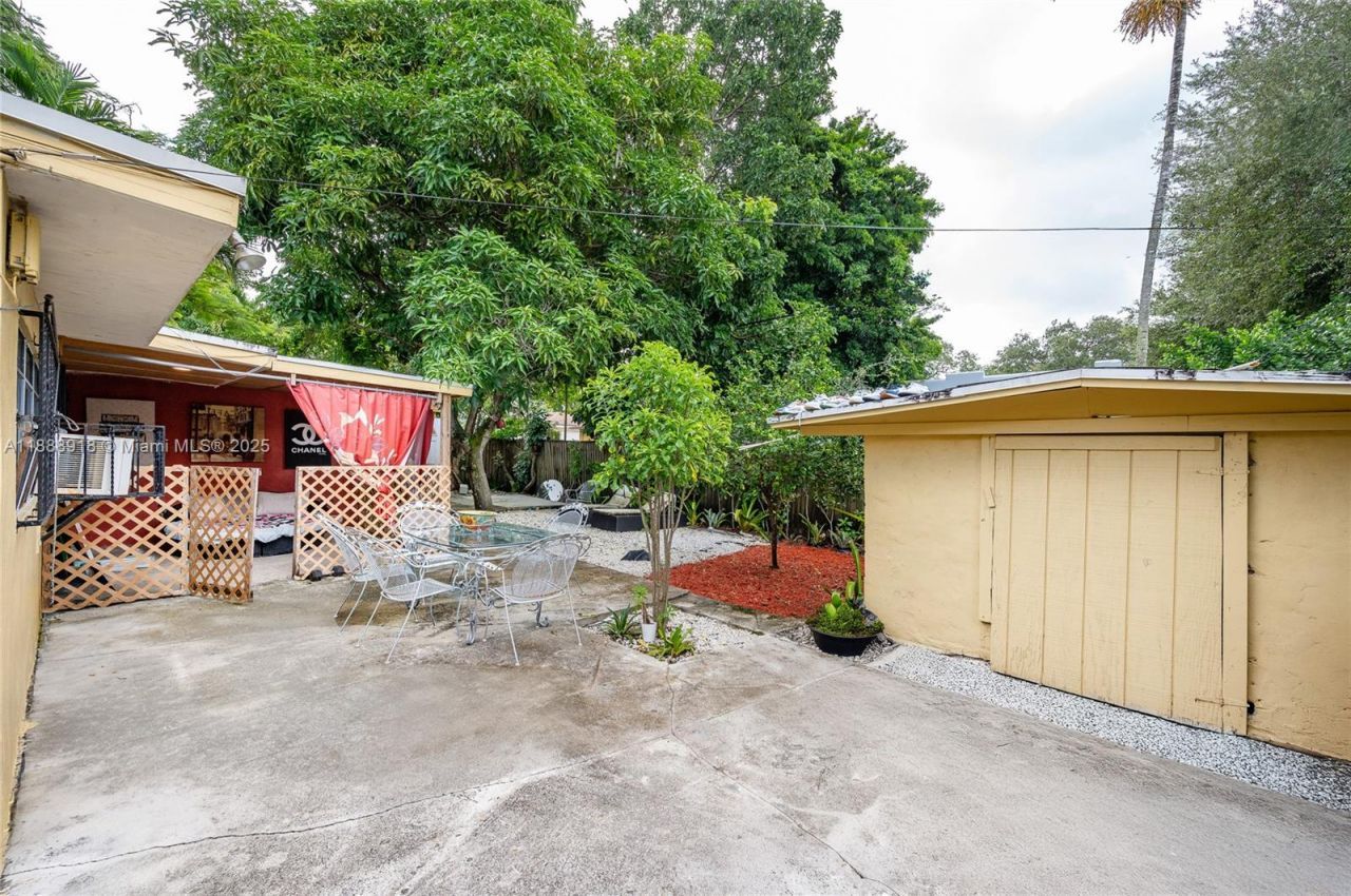 862 NE 82nd St, Miami, FL 33138 Photo