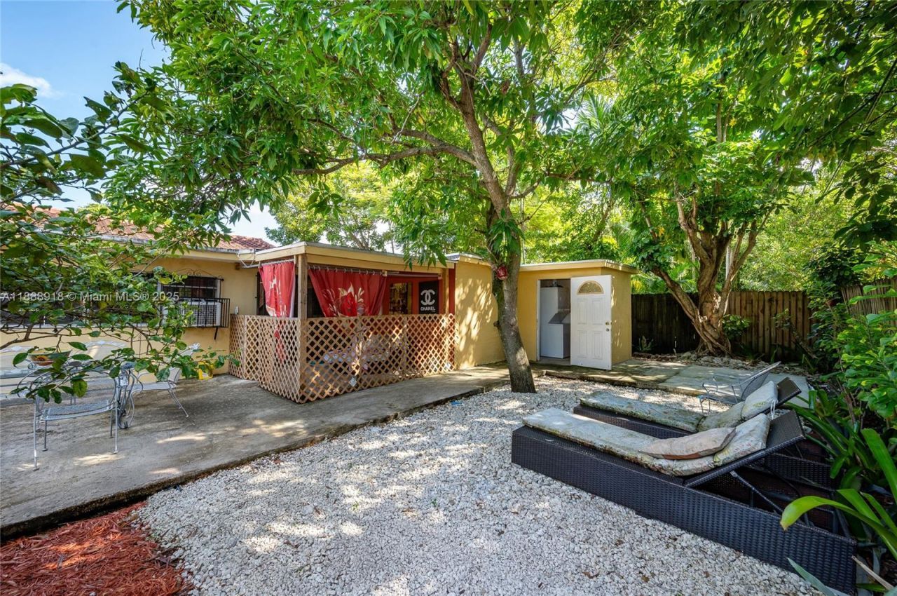 862 NE 82nd St, Miami, FL 33138 Photo