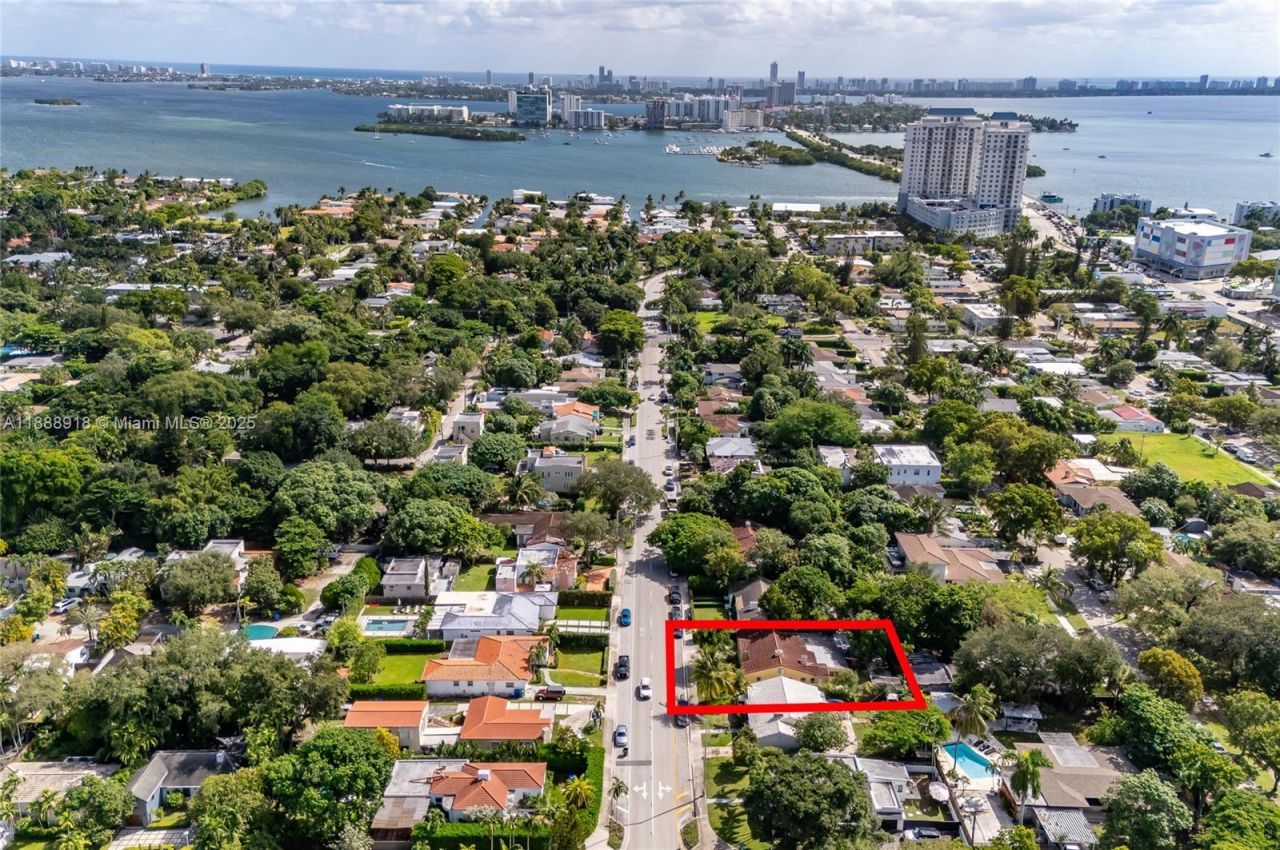 862 NE 82nd St, Miami, FL 33138 Photo