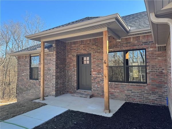 4 Melrose Lane, Bella Vista, AR 72715