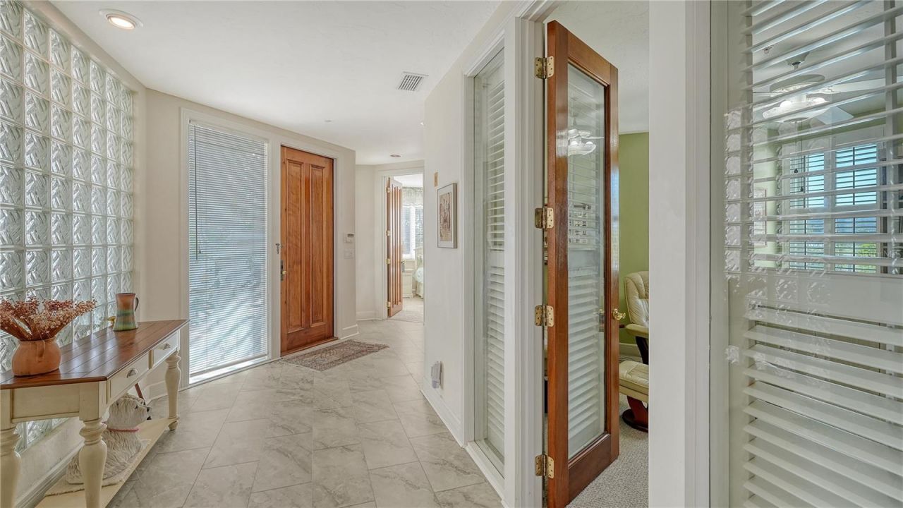 350 Gulf Of Mexico Drive, Unit 211, Longboat Key, FL 34228 Photo