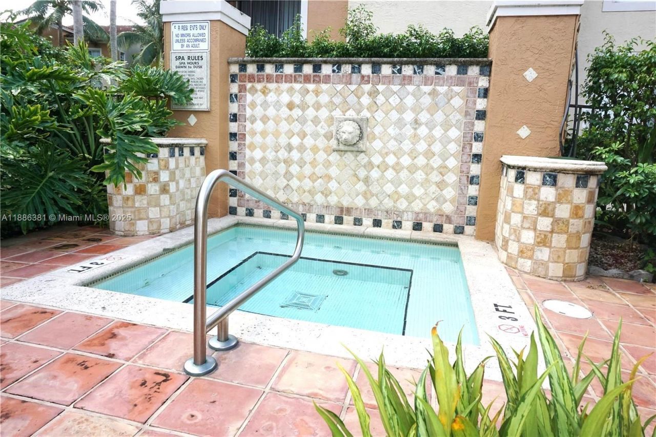 2113 Renaissance Blvd, Unit 305, Miramar, FL 33025 Photo