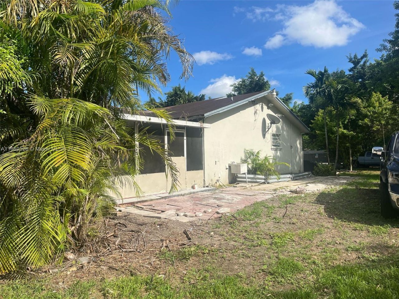 19755 SW 190th St, Miami, FL 33187 Photo