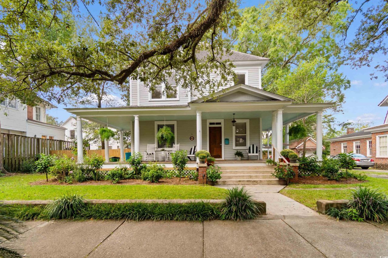 811 Prince St. Photo 1