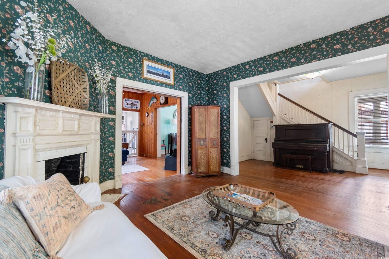 811 Prince St. Photo 10