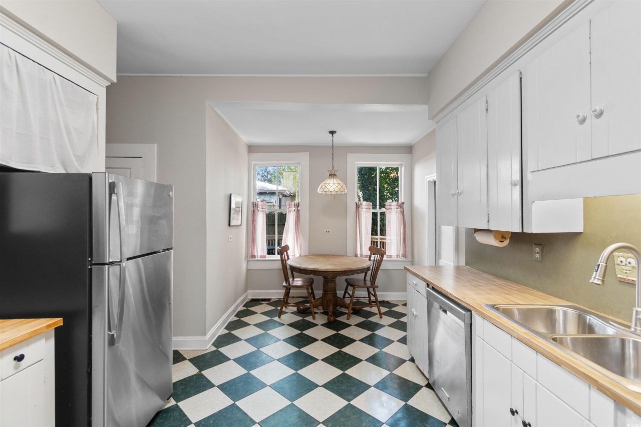 811 Prince St. Photo 15