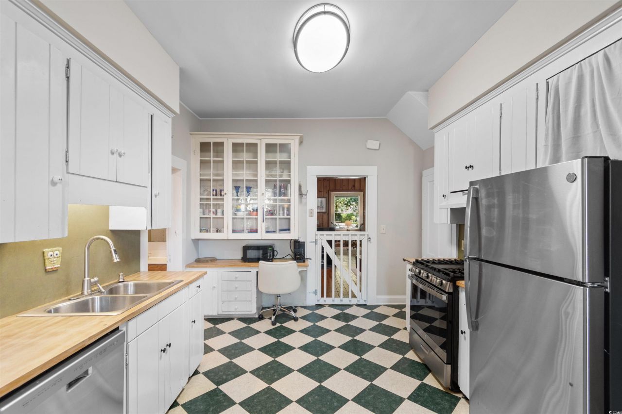 811 Prince St. Photo 16