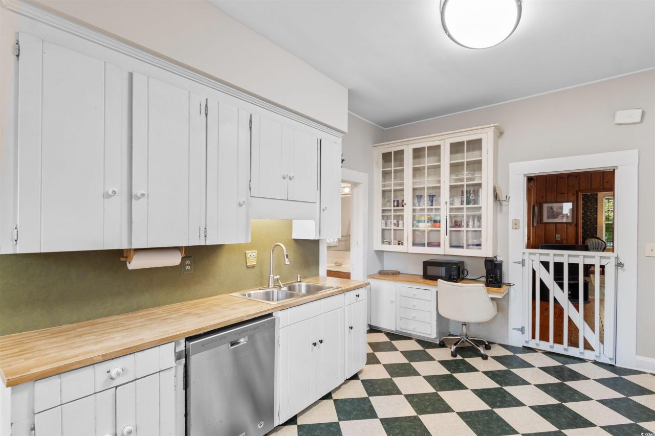 811 Prince St. Photo 17