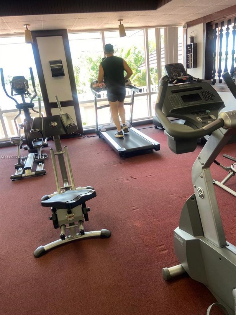 2929 Point East Dr, Unit A108, Aventura, FL 33160 Photo