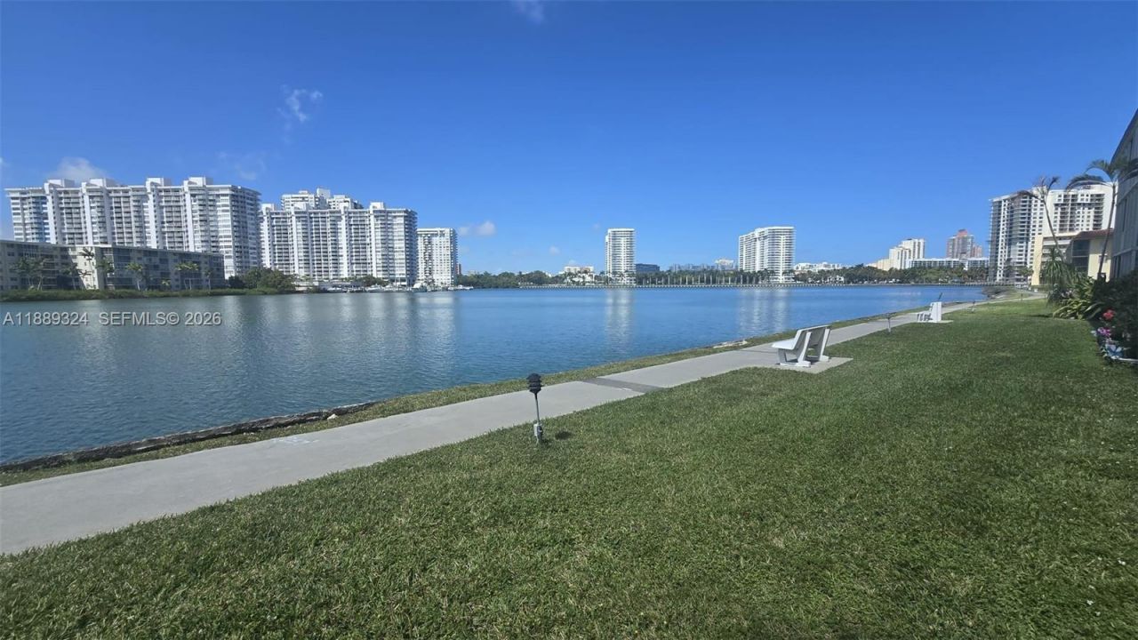 2929 Point East Dr, Unit A108, Aventura, FL 33160 Photo