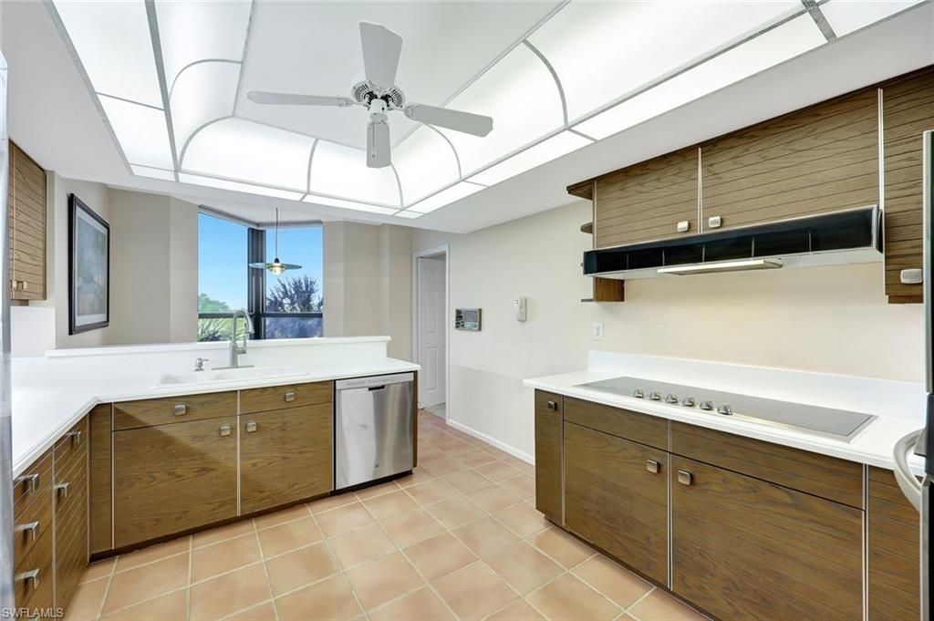 6001 Pelican Bay Blvd, Unit 202, Naples, FL 34108 Photo