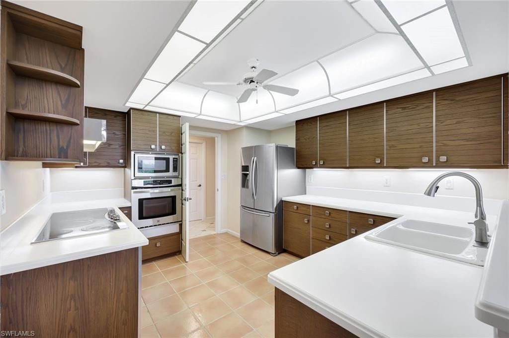 6001 Pelican Bay Blvd, Unit 202, Naples, FL 34108 Photo
