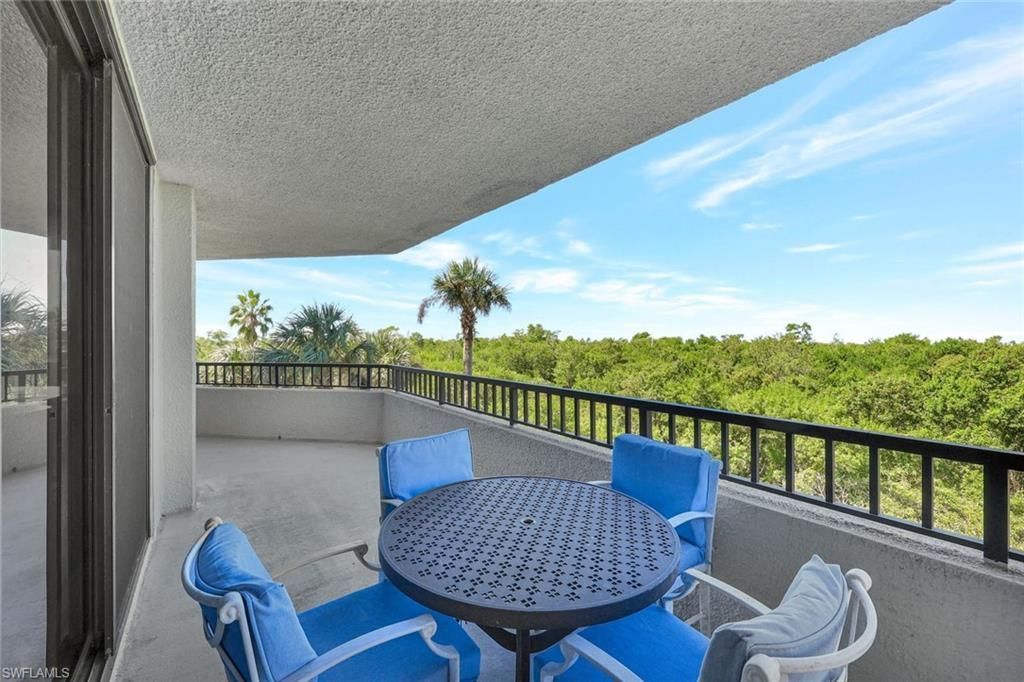6001 Pelican Bay Blvd, Unit 202, Naples, FL 34108 Photo