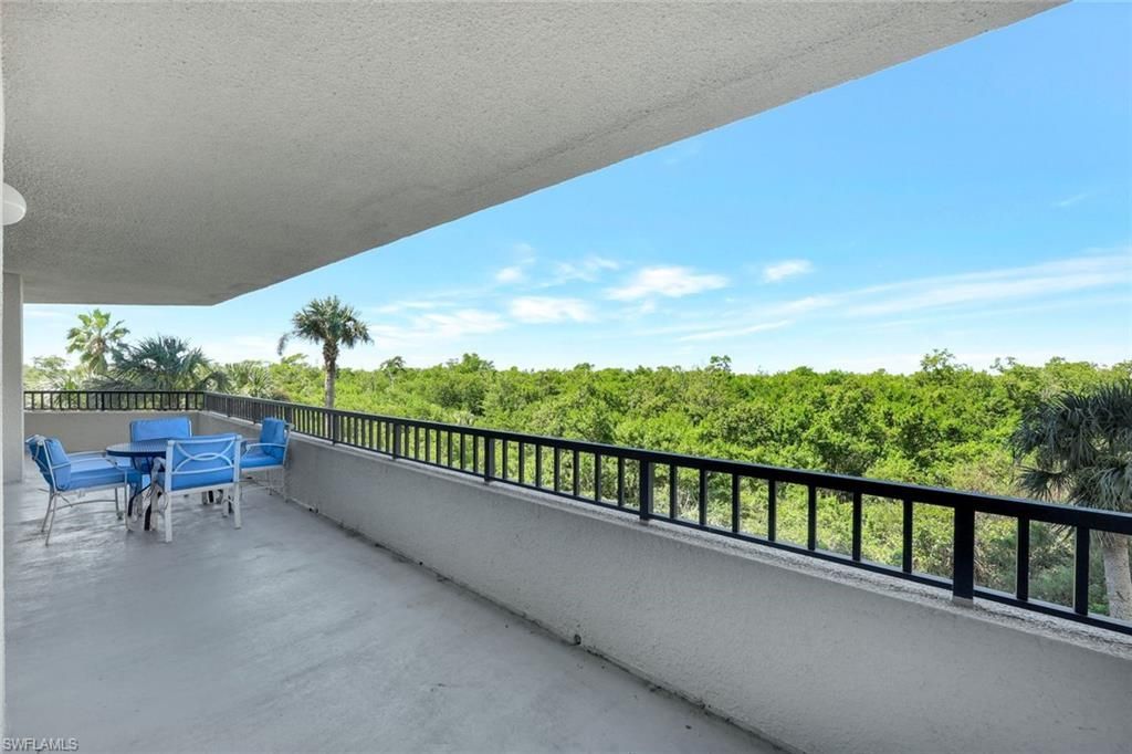 6001 Pelican Bay Blvd, Unit 202, Naples, FL 34108 Photo