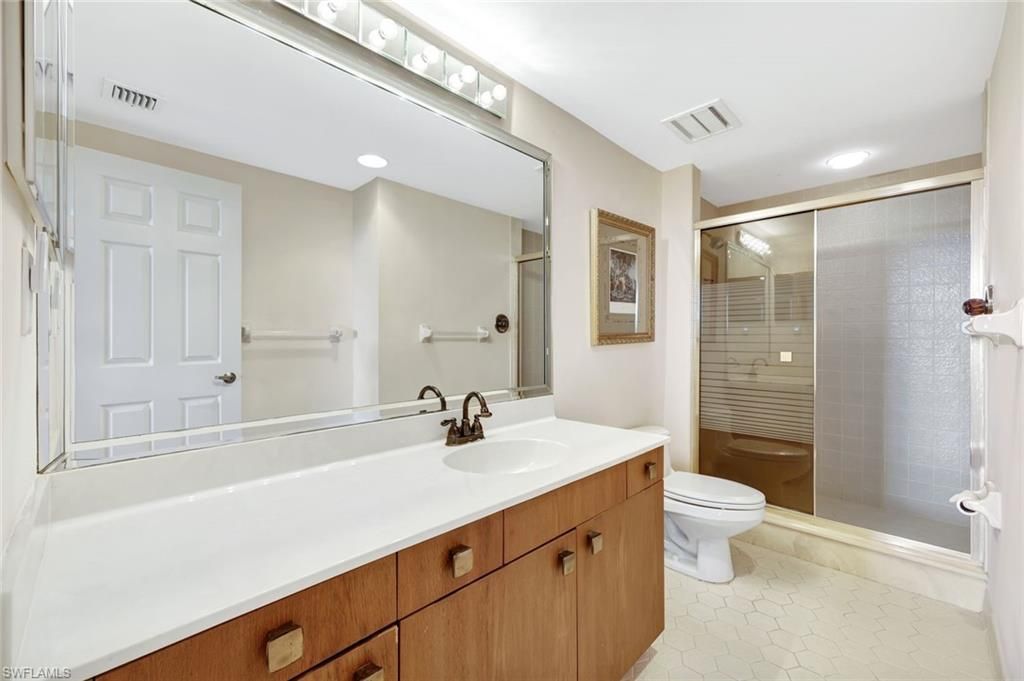 6001 Pelican Bay Blvd, Unit 202, Naples, FL 34108 Photo