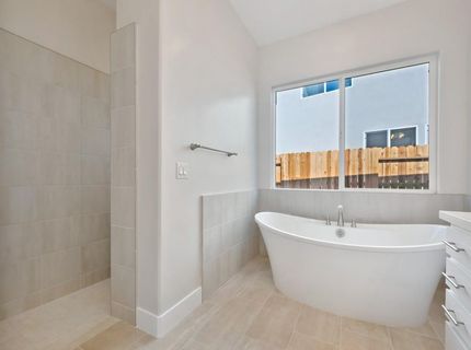 1352 Bear Creek Dr, Rocklin, CA 95765 Photo