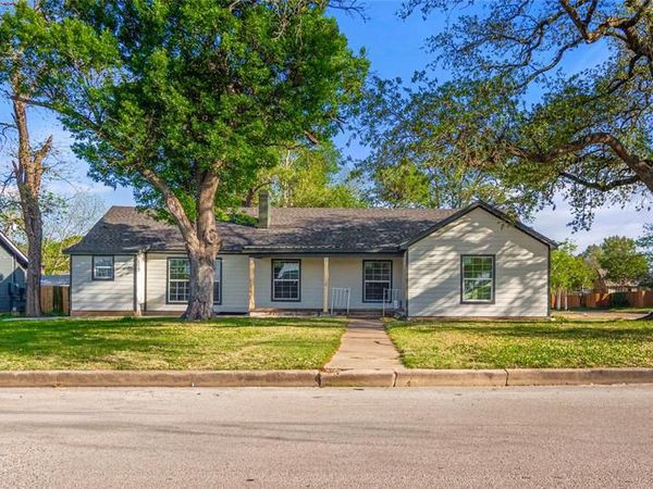 2928 Pine Avenue, Waco, TX 76708