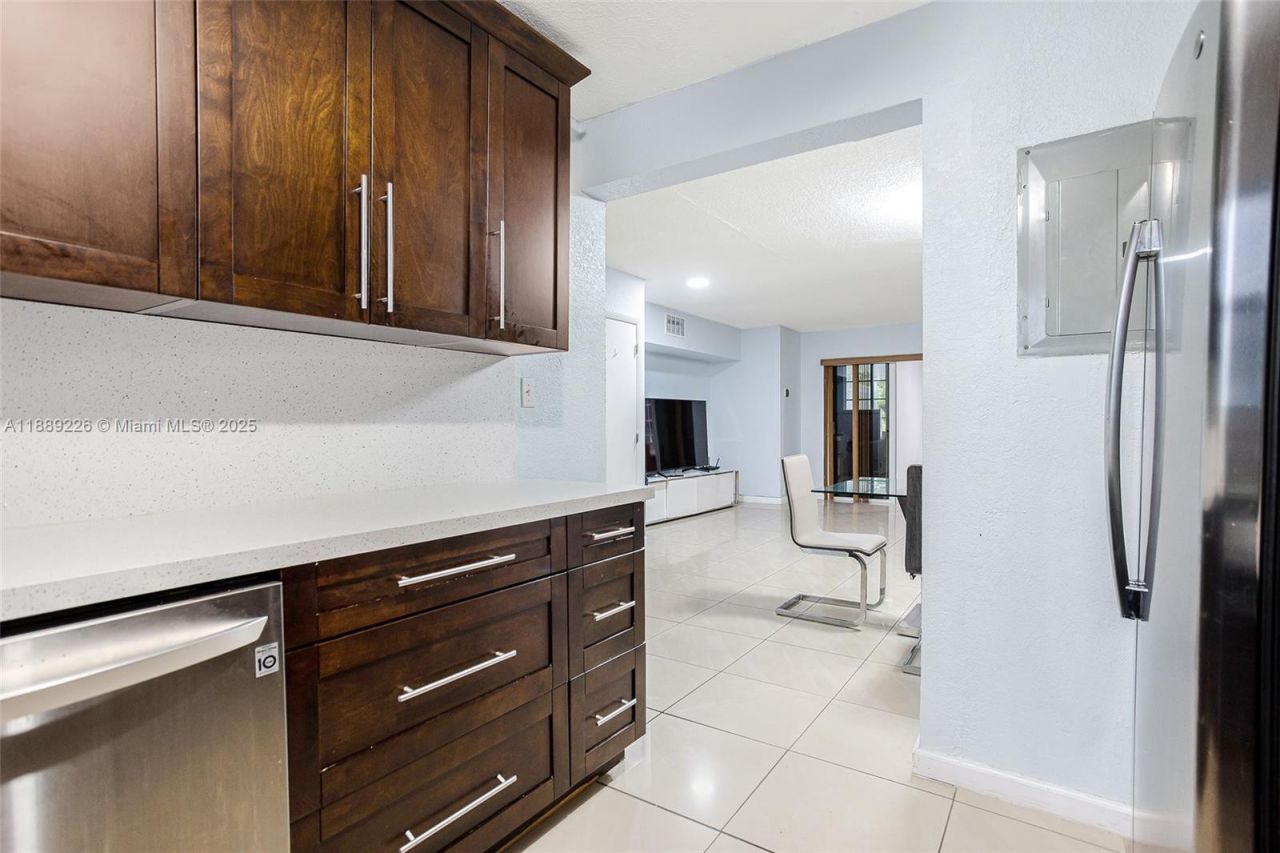 7000 W 15th Ct, Hialeah, FL 33014 Photo