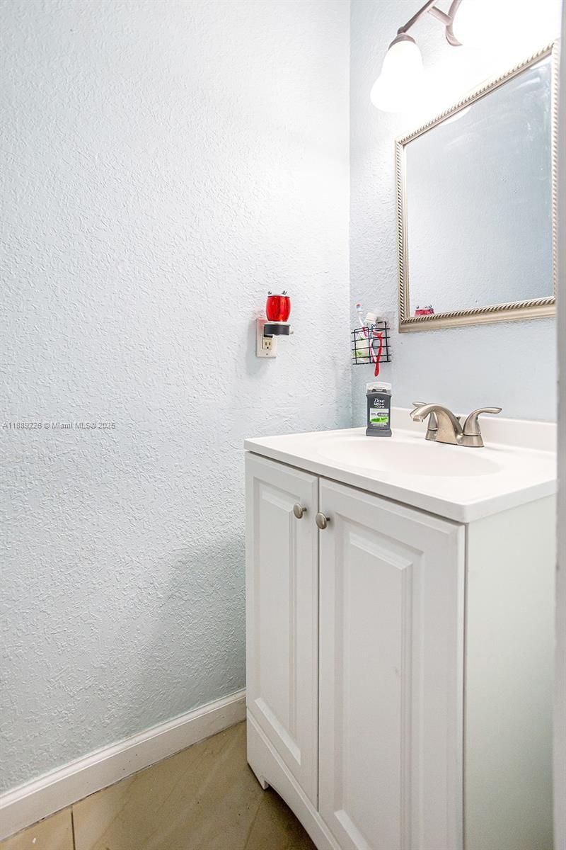 7000 W 15th Ct, Hialeah, FL 33014 Photo