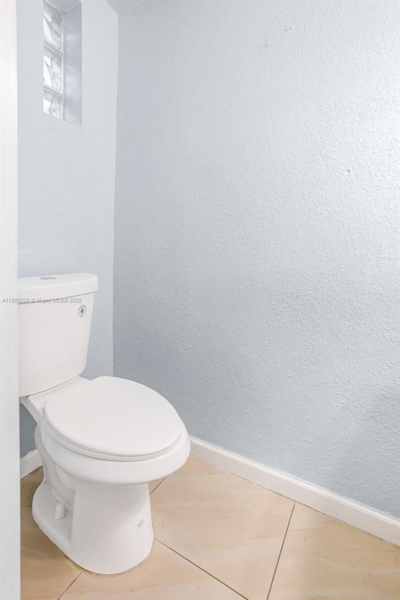 7000 W 15th Ct, Hialeah, FL 33014 Photo