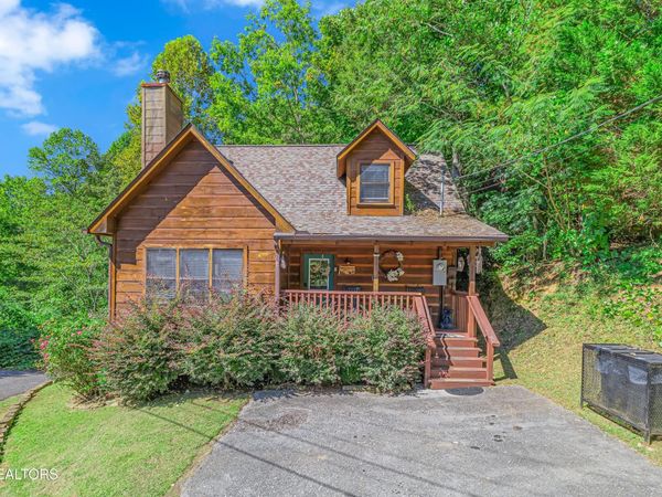 309 Elk Cove Way, Gatlinburg, TN 37738